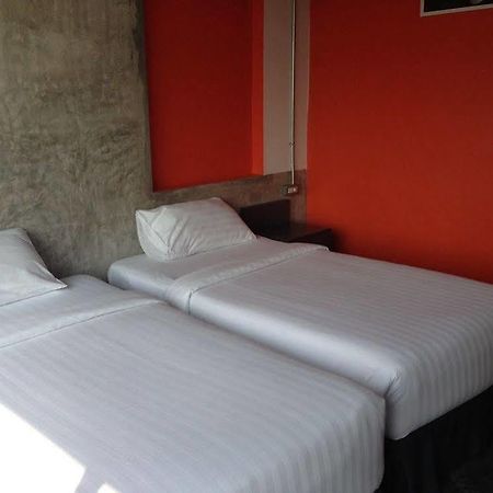 Pornsiri Hotel Sisaket Eksteriør billede