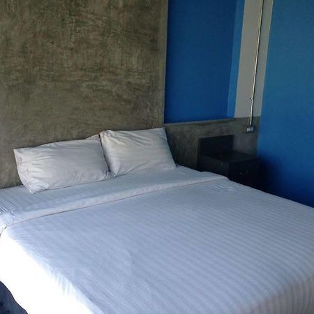 Pornsiri Hotel Sisaket Eksteriør billede